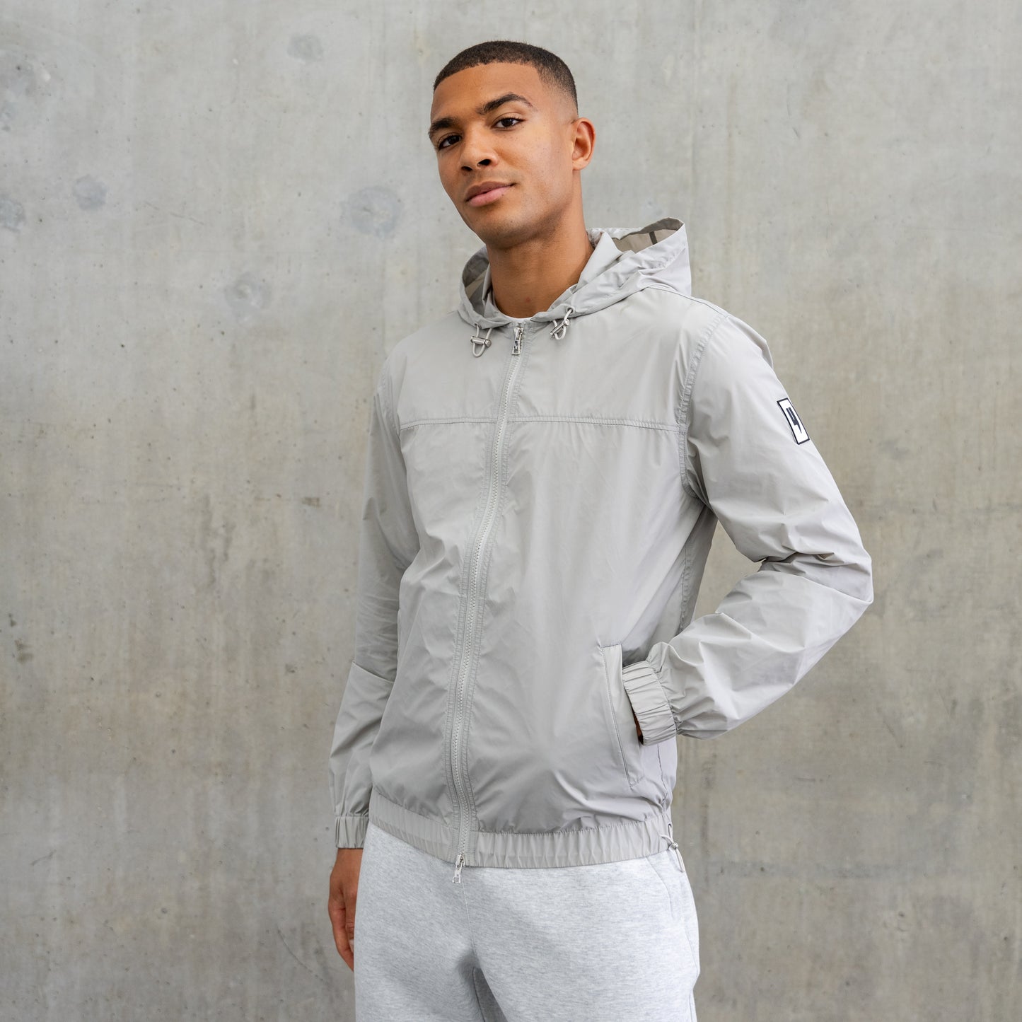 WINDCHEATER GRIS