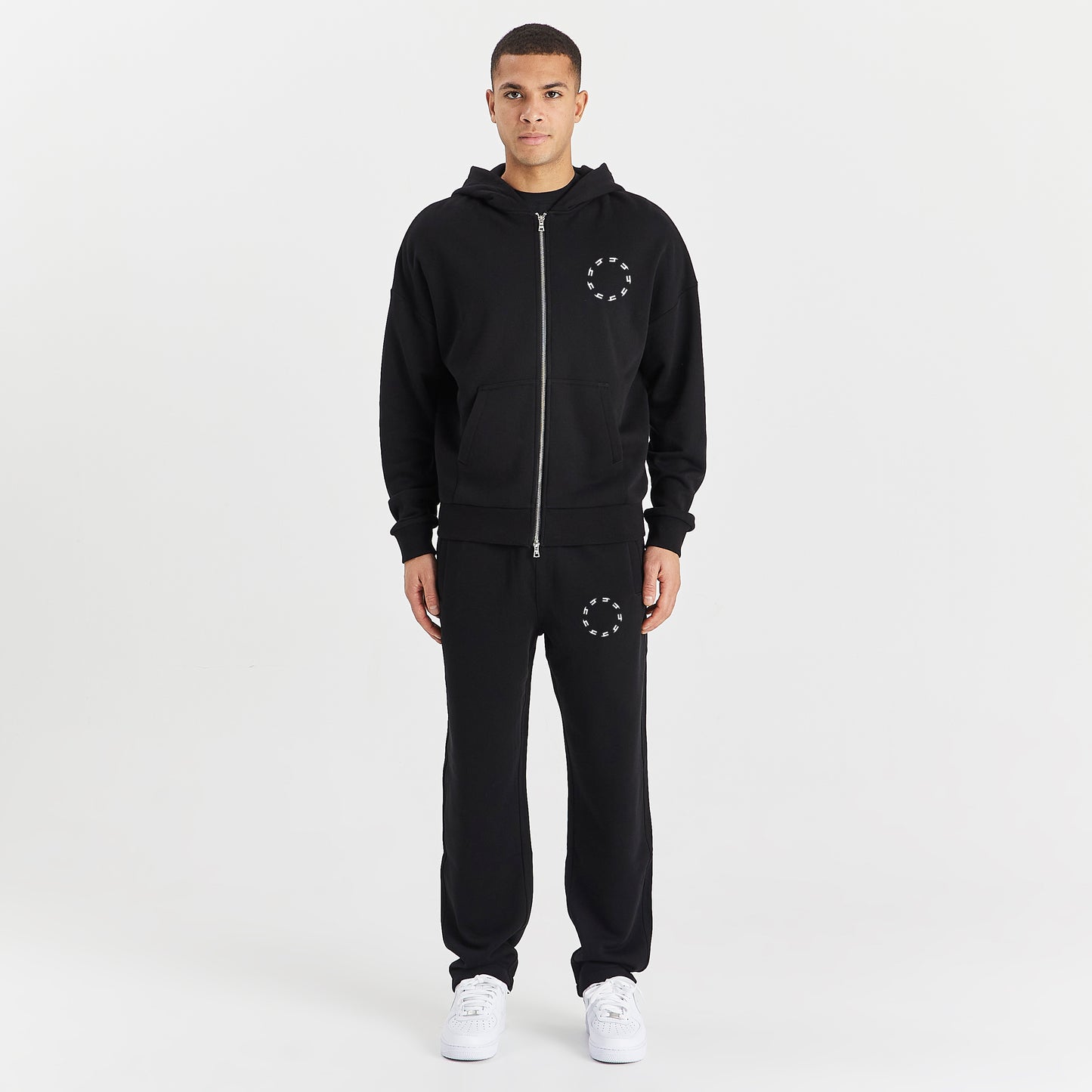 BLACK ZIP RELAXED FIT HOODY WHITE CIRCLE LOGO
