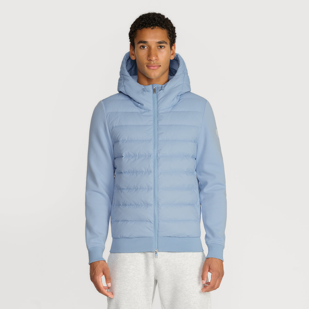 VESTE MATELASSÉE À PANNEAUX BLEU BÉBÉ