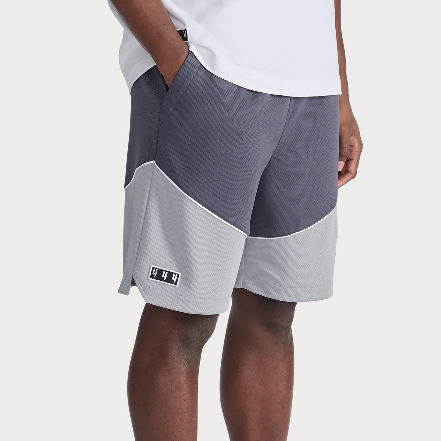 BASKETBALL SHORTS GREY