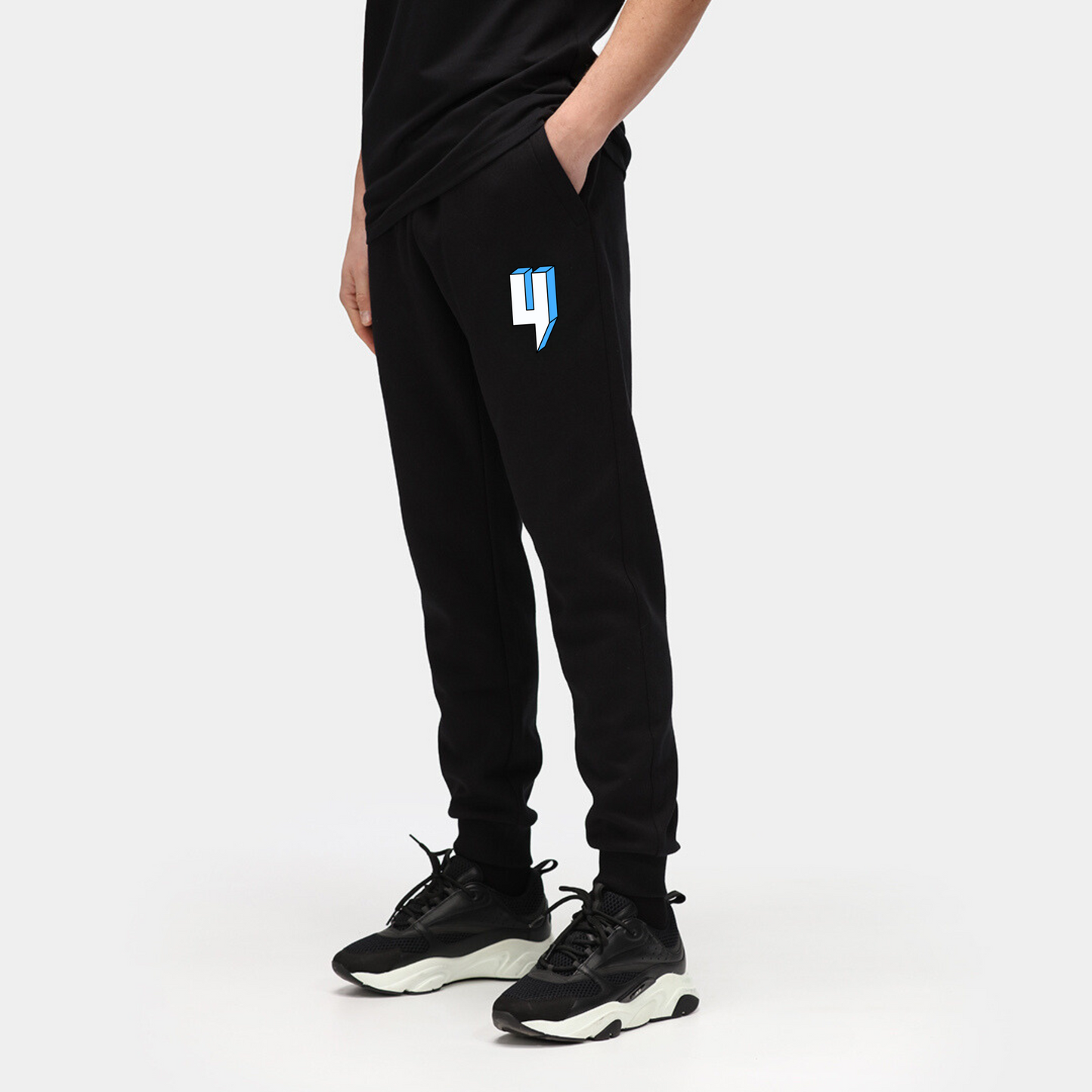 BLACK JOGGERS Y LOGO BABY BLUE