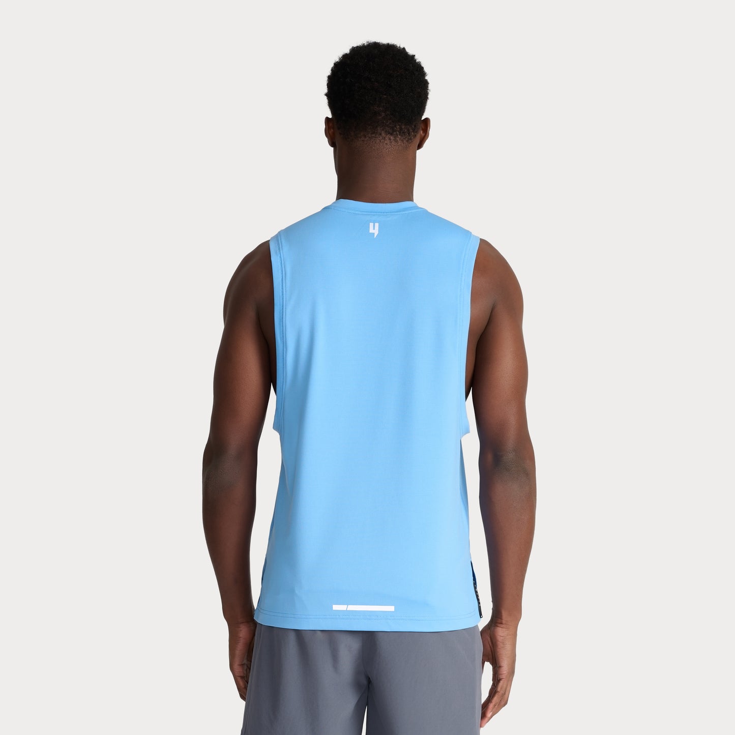 PERFORMANCE VEST SKY BLUE