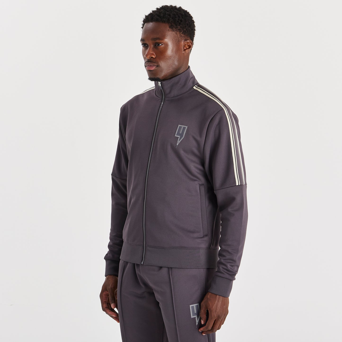 TRACK TOP SIDE STRIPE CHARCOAL