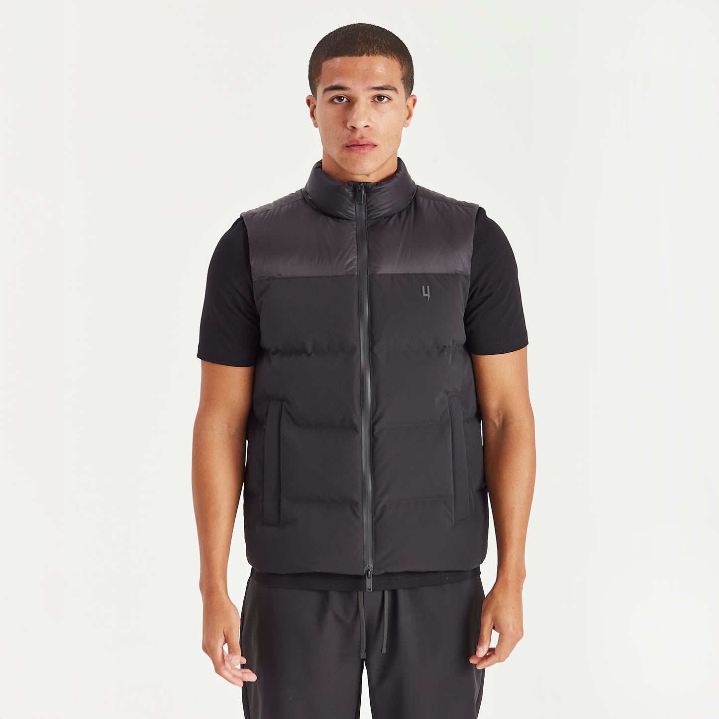 TECH BODY WARMER BLACK