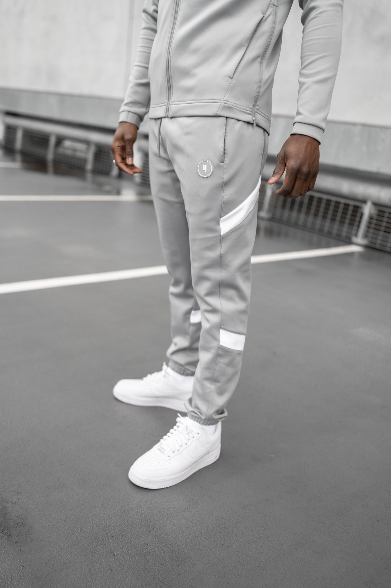 TEAM TRACKSUIT BOTTOMS GREY/WHITE